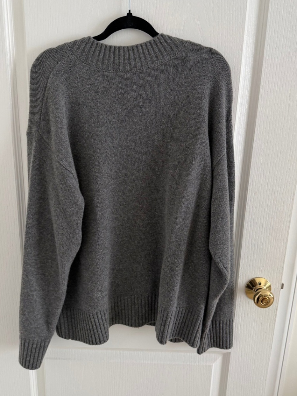 Reformation Jadey Cashmere Oversized V-Neck Sweater - Picture 5 of 6